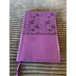 Holman‎ King James Version Holy Bible Purple Floral Design Presentation Page